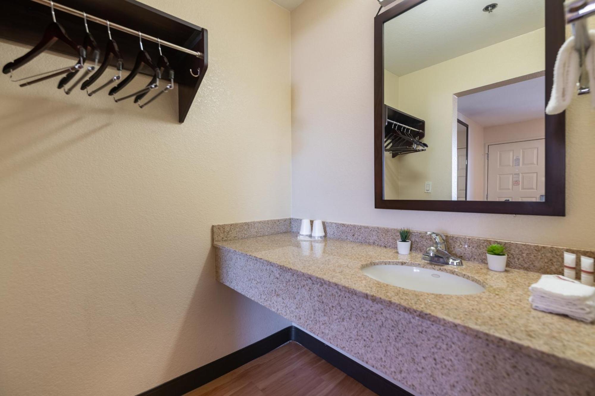 Sacramento Inn & Suites North Highlands Ngoại thất bức ảnh